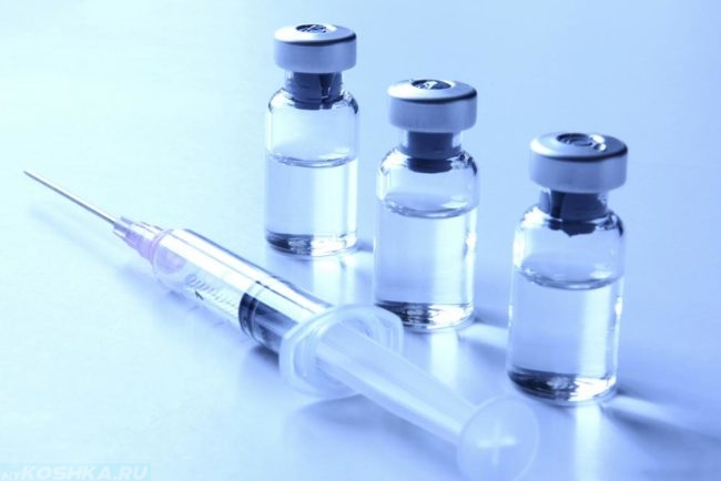 Вакцина в прозрачных колбочках