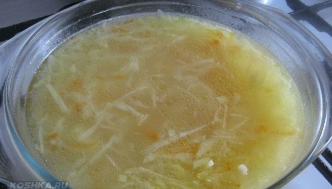 Лёгкий суп в стеклянной посуде